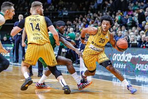 Žvilgsnis į priekį: „Šiaulių“ klubas pratęsė sutartį su D. McKnightu