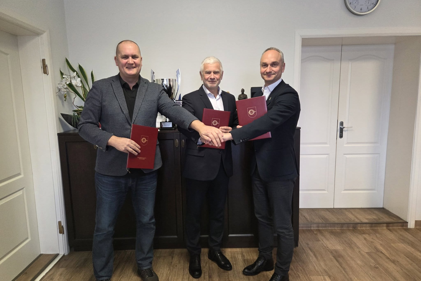 Alvydas Jocys, Bronius Markauskas ir Mindaugas Balčiūnas<br> Klaipėdos rajono savivaldybės nuotr.