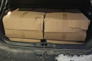 Dvi dienas iš eilės Tauragės policijos pareigūnų patikrinimai baigėsi kontrabandinių cigarečių radybomis