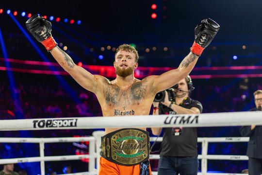 Netikėtumas – D. Dirkstys kovos prieš reperį