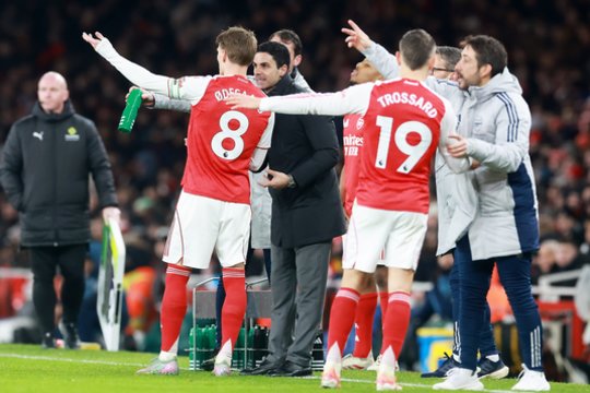 „Arsenal“ grįžo į pergalių kelią – nepaliko vilčių „Leeds United“