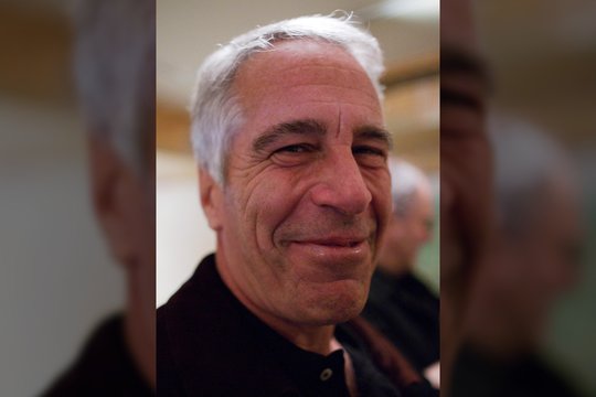 J. Epsteino dokumentai drebina Europą: atsistatydina Slovakijos premjero patarėjas, paminėtas ir Estijos premjeras