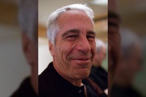 J. Epsteino dokumentai drebina Europą: atsistatydina Slovakijos premjero patarėjas, paminėtas ir Estijos premjeras