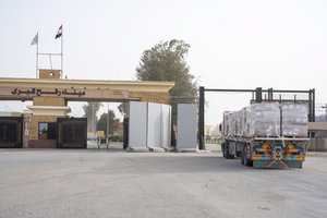 Izraelis atidarė sienos kirtimo punktą Gazos Ruože