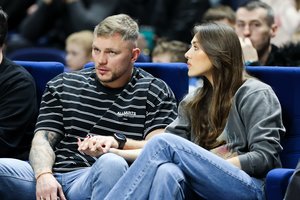 Sergejus Maslobojevas su Santa Mišenyte laukiasi kūdikio