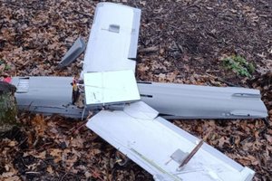 E. Muskas smogė rusams: atakos dronams išjungė „Starlink“