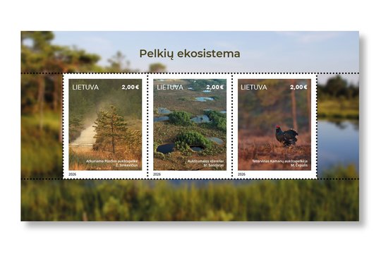 Naujame pašto ženklų bloke atsiveria Lietuvos pelkių pasaulio grožis