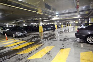 Per siauros vietos vairuotojus varo iš kantrybės: „Situacija tokia absurdiška, kad išlipti iš automobilio beveik neįmanoma“