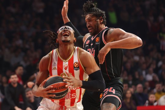 „Užmigęs“ ir 7 minutes ketvirtame kėlinyje nė taško nepelnęs „Hapoel“ buvo aptalžytas Belgrade