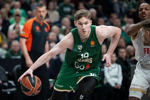 Eilinį kartą karjeros rekordus gerinęs Ą. Tubelis juokavo apie N. Mirotičių: „Nebebijau“