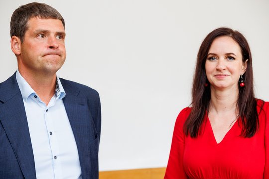 I. Ruginienė pasisakė apie „Nemuno aušros“ automobilių nuomą iš savų partiečių