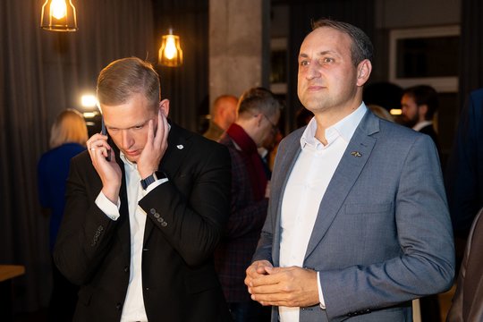 Nulis intrigos ar referendumas dėl ateities? Siauruose LSDP rateliuose – kurstymai pakovoti su M. Sinkevičiumi