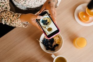 Psichologė – apie nudailintų gyvenimų stebėjimą ekrane: štai kuo tai gali baigtis