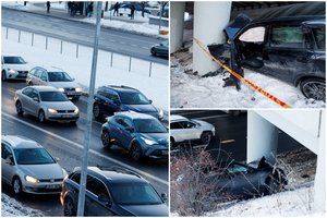 Trijų automobilių susidūrimas Vilniuje: sužeisti 2 žmonės, girto vairuotojo „Porsche“ galutinai sudužo į viaduko atramas