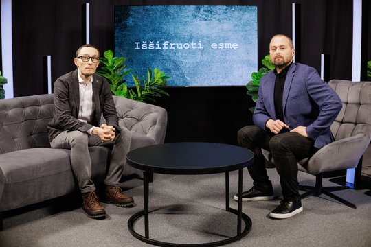 Istorikas M. Ėmužis: sovietmečiu užaugęs žmogus nebūtinai yra „sovietinis vaikas“