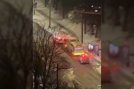 Troleibusus apšaudžiusiam vyrui pareikšti įtarimai, teismo prašoma jį suimti 3 mėnesiams