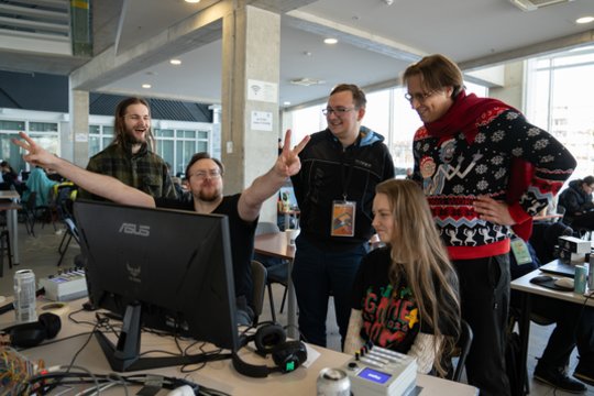 Didžiausiame pasauliniame žaidimų kūrybos hakatone – naujas Lietuvos rekordas