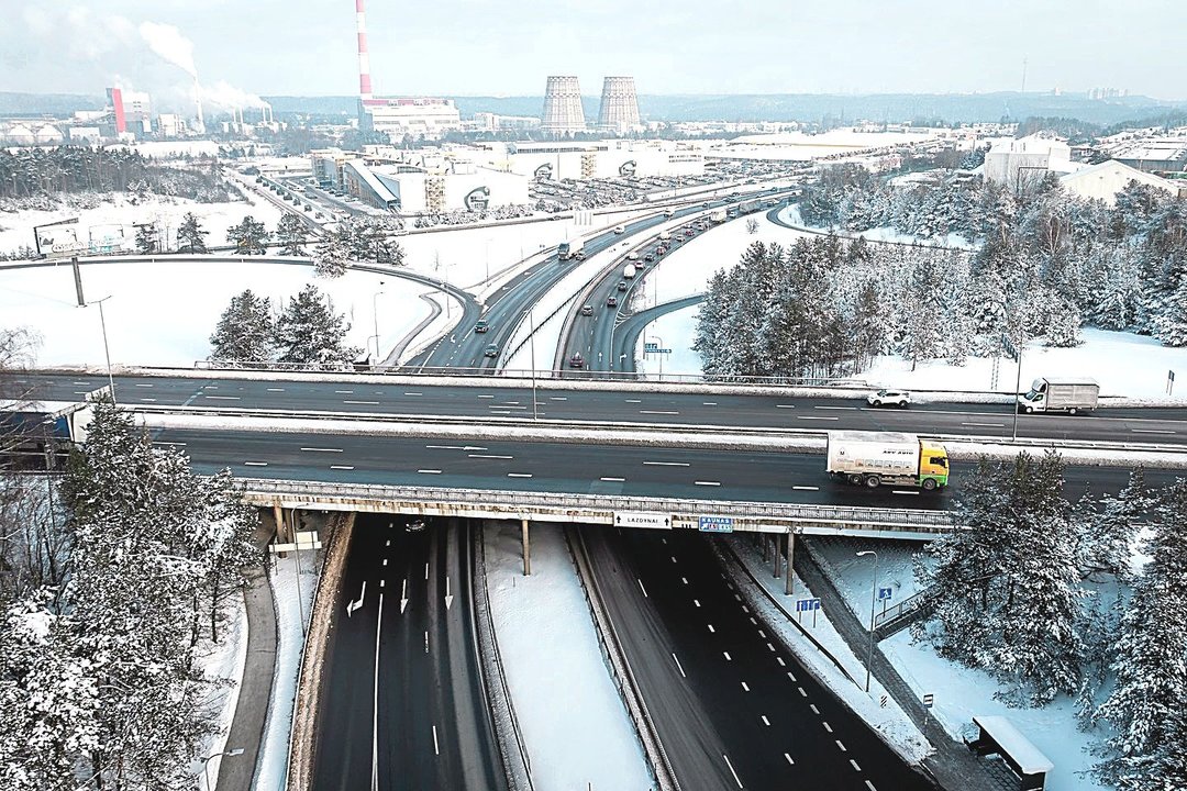 Pavasarį laukia išbandymas: numatyti rimti eismo ribojimai