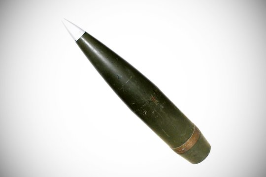 Lietuvos kariuomenės sandėlius papildė artilerijos amunicija