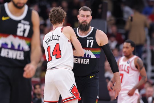 Matas Buzelis mače prieš Joną Valančiūną su „Nuggets“ tapo rezultatyviausiu „Bulls“ žaidėju