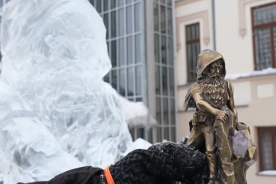 Speiguota žiema ledo skulptoriams nebaisi: puiki proga parodyti, ką galima sukurti iš ledo