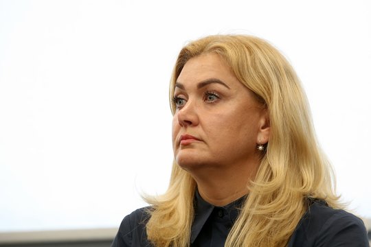 LAT nepriėmė prokuroro skundo dėl „čekiukų“ byloje išteisintos tarybos narės