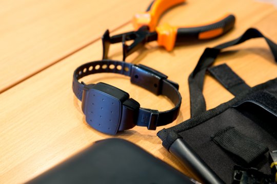 Neįprasta gelbėjimo operacija Kauno klinikose – ugniagesiai nuo lūžusios vyro kojos nuėmė apykoję