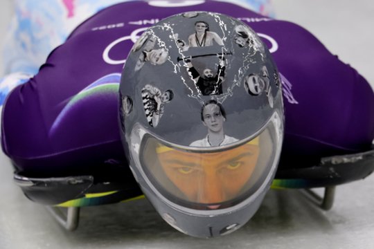 Ukrainos skeletonininkui uždrausta dėvėti šalmą, skirtą pagerbti žuvusius sportininkus