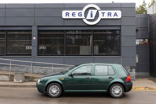 „Regitra“ skelbia naujas numerio ženklų serijas: turėtų suklusti šių vardų atstovai 