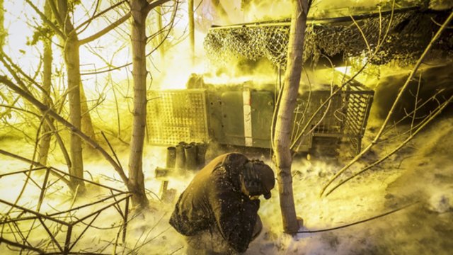 Į karo baigties terminus žvelgia atsargiai: atsakė, kas iš tiesų priverstų Rusiją derėtis