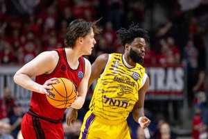 Lyderio po muštynių netekęs „Hapoel“ gadino kraują „Rytui“, bet Vilnius šansus Čempionų lygoje nepalaidojo