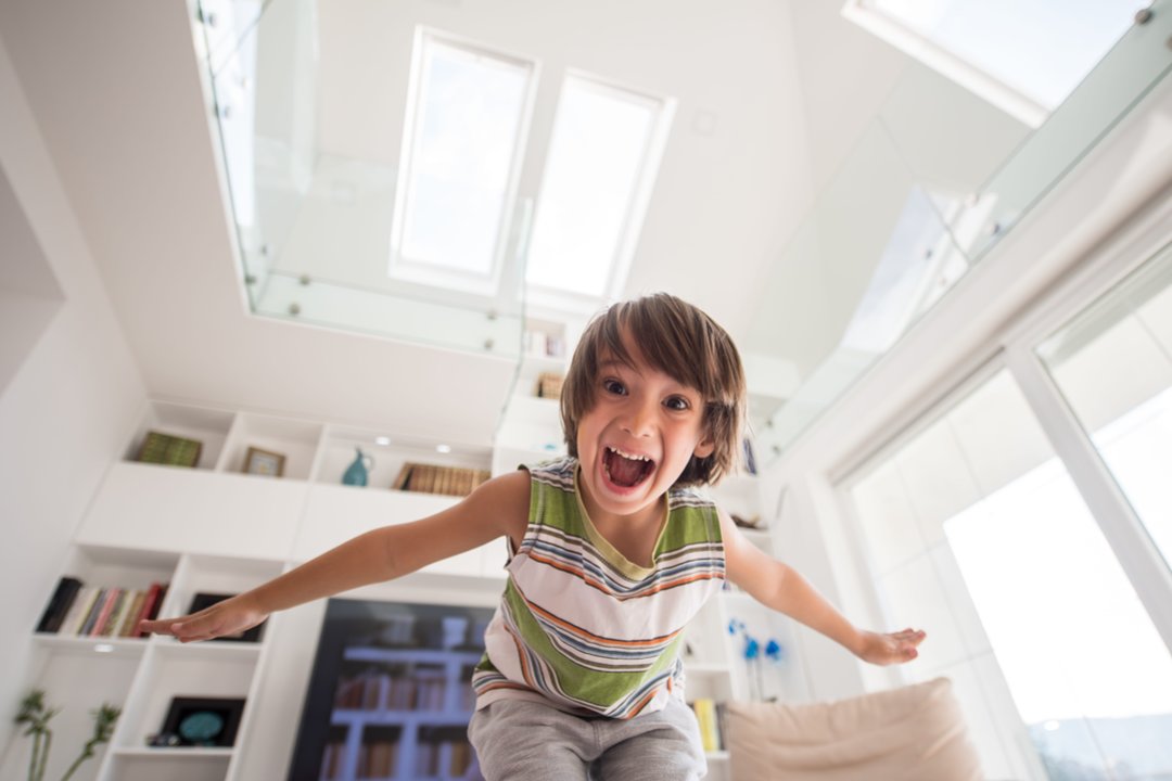 Žiemą vaikų traumos persikelia į namus: kaip jiems sukurti saugesnę aplinką