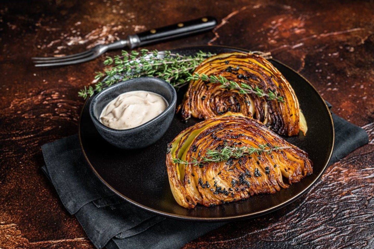 Kopūstų kepsniai.<br>Pranešimo spaudai nuotr.