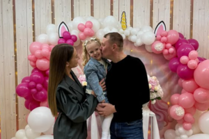 Andrius Šedžius su perpus jausnesne sužadėtine Erdvile dukrai surengė įspūdingą šventę