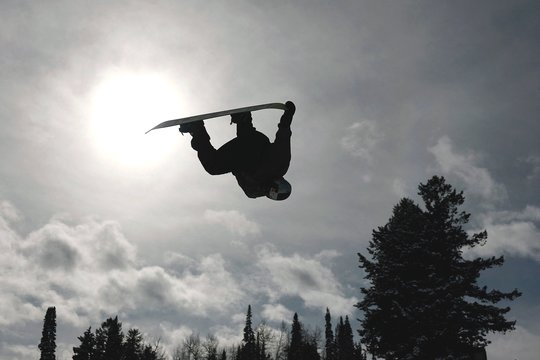 Lūžtantys kaulai neatbaido nuo skrydžių