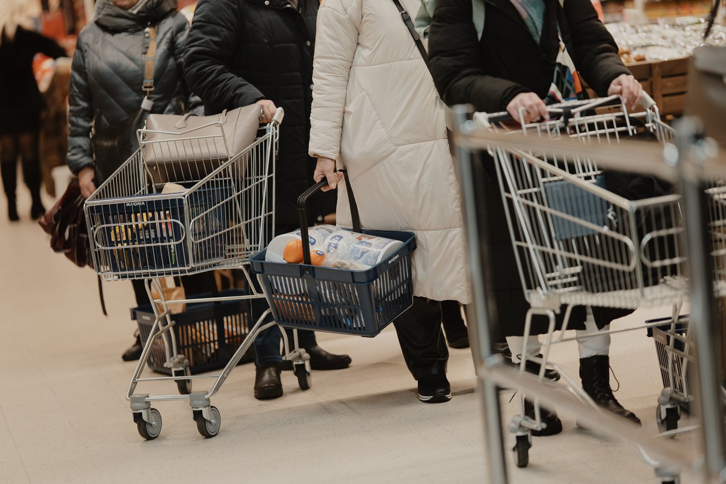 MAXIMOS pirkėjų pirkinių krepšeliai