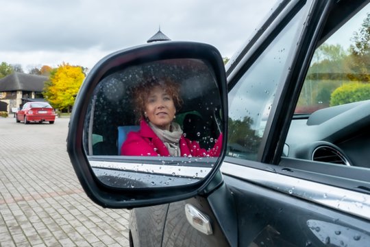Aktorė R. Dominaitytė apie labiausiai kelyje erzinančius vairuotojus: „Nori dėmesio ir bet kokia kaina demonstruoja savo galią“