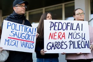 Vilniaus rajono taryba apsisprendė: už pedofiliją bausto kardinolo vardo gatvių pavadinimai nebus keičiami