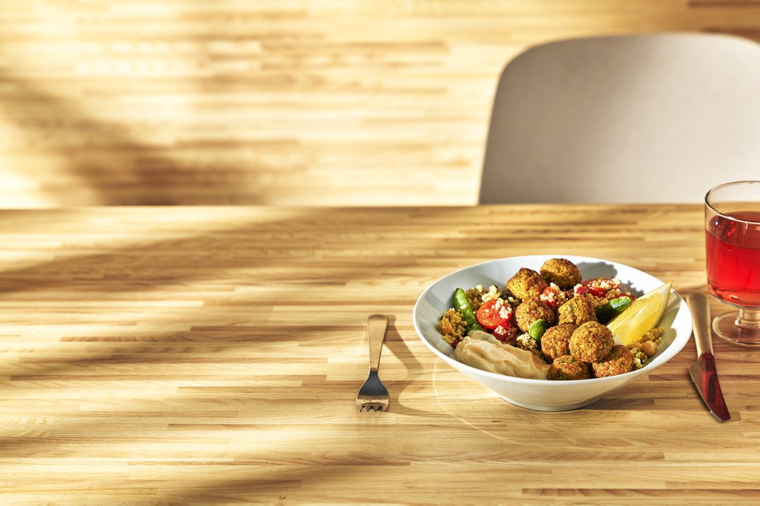 Ikoninių IKEA mėsos kukulių 40-mečio proga – įdomūs faktai ir meniu naujienos Švediškame restorane