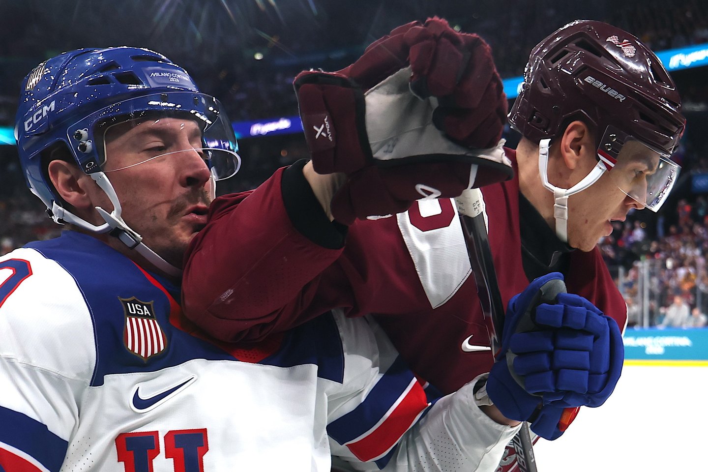 Pirmajame mače latviai nusileido amerikiečiams 1:5, bet vėliau sekė saldi pergalė.<br>EPA/ELTA nuotr.