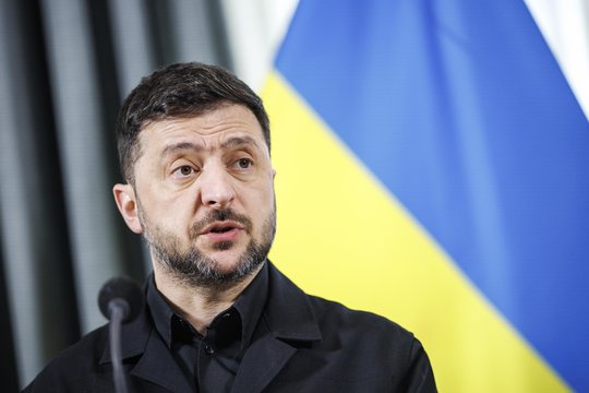 Artėjant taikos deryboms V. Zelenskis griežtas dėl nuolaidų: užsiminė apie didžiulę klaidą