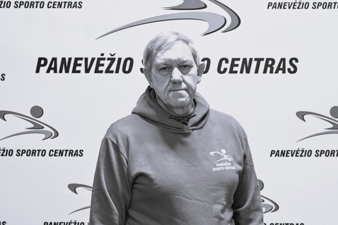 Mirė rankinio treneris Valdemaras Burba