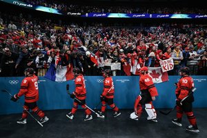 Olimpinėse ledo ritulio varžybose paaiškėjo visos atkrintamųjų poros