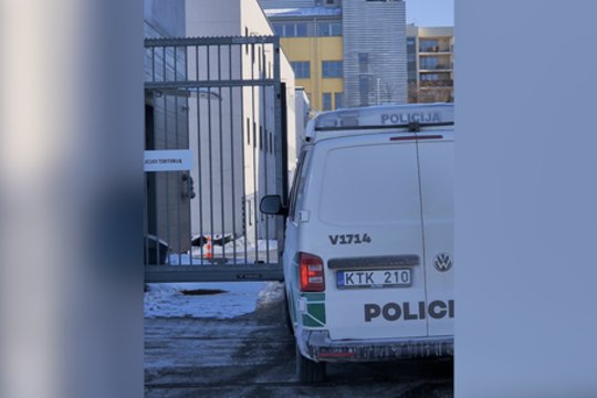 Pamatykite: į laisvę paleistas finansiniais nusikaltimais įtariamas V. Germanas atvežtas į Vilnių