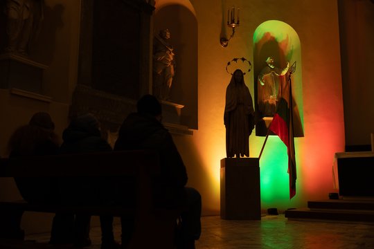 Šis miestelis Vasario 16-ąją mini jos išvakarėse: kasmet čia pagerbiami Trispalvę bandę iškelti ir žuvę partizanai