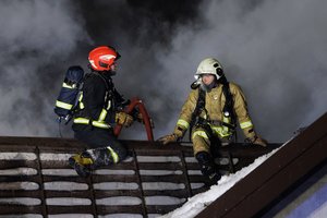 Pirmadienio vakarą – gaisras Vilniaus rajone: liepsnos pasiglemžė dviejų žmonių gyvybes