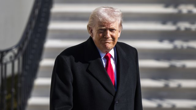 Ženevoje vyksiančias derybas D. Trumpas vadina lengvomis: „Ukraina turi greičiau sėsti prie stalo“