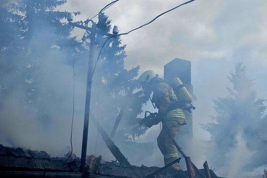 Šalčio gniaužtuose – mirtini gaisrai: 7 žuvusieji per savaitgalį