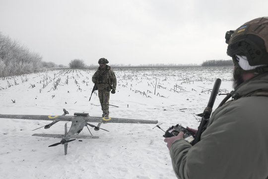 Įvertino, ką reiškia derybos Ženevoje: Rusijai kaskart pavyksta išvengti D. Trumpo pykčio