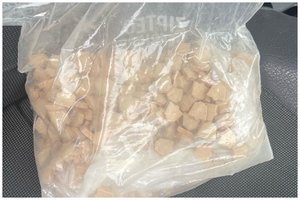 Biomedicinos mokslų daktaras ir du jo bendrininkai stos prieš teismą už psichotropinių medžiagų gamybą